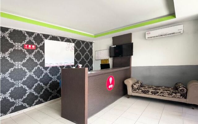 OYO 90324 Muar Station Hotel