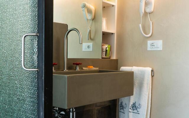 Antico Mondo Rooms & Suites