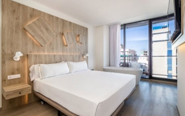 Senator Gandia Hotel