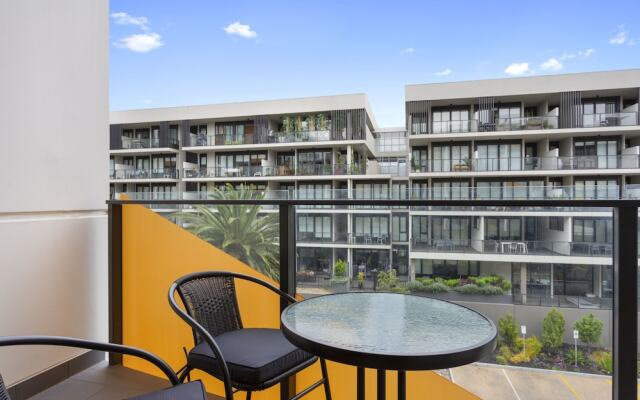 Sandy Hill Apartments by Ready Set Host