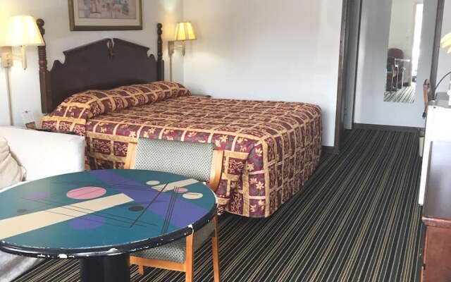 Scottish Inn & Suites