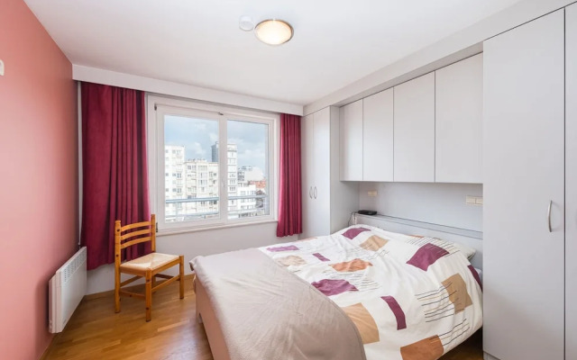 Apartment With Frontal Sea-views