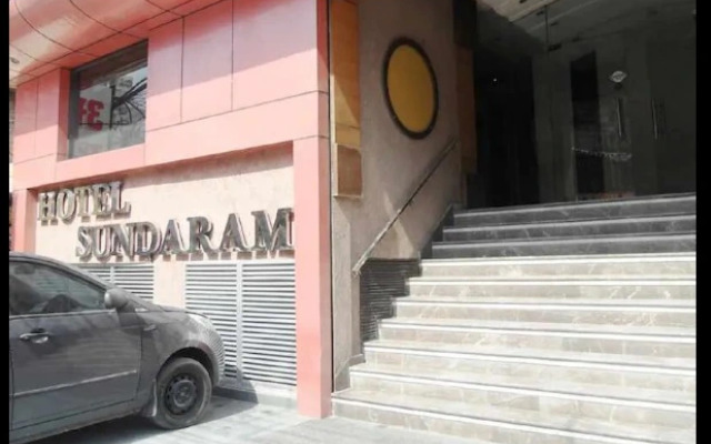 OYO 1671 Hotel Sundaram
