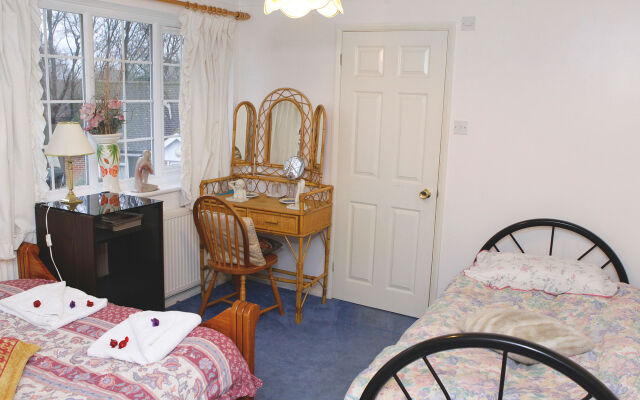 Da Vinci Guest House Gatwick