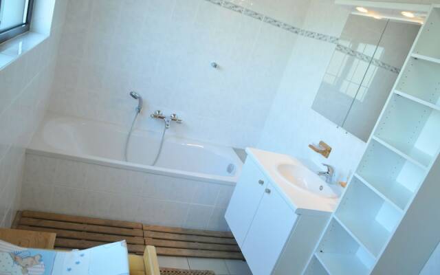 Villa in Durbuy With Garden