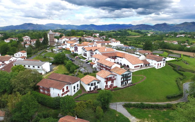 VVF Pays Basque Sare La Rhune, Sare