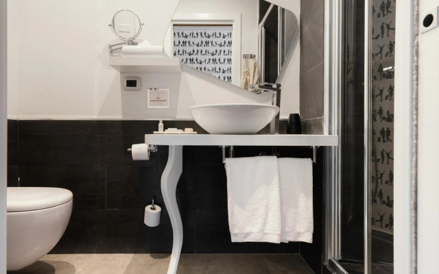 Montenapoleone Suites