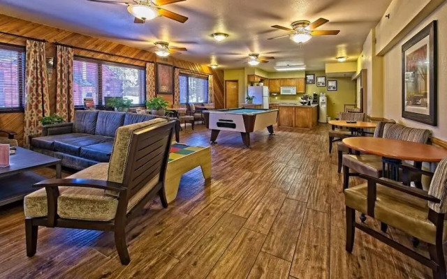 GetAways at Snow Lake Lodge