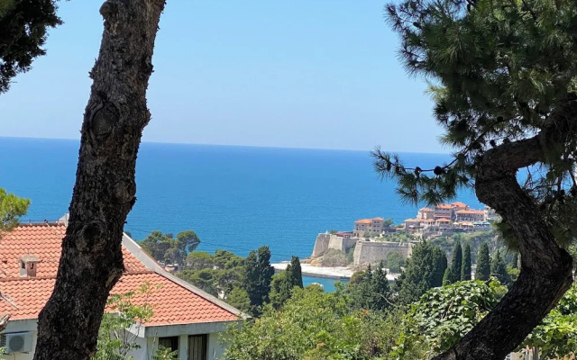 Entire Private Apartment in Ulcinj