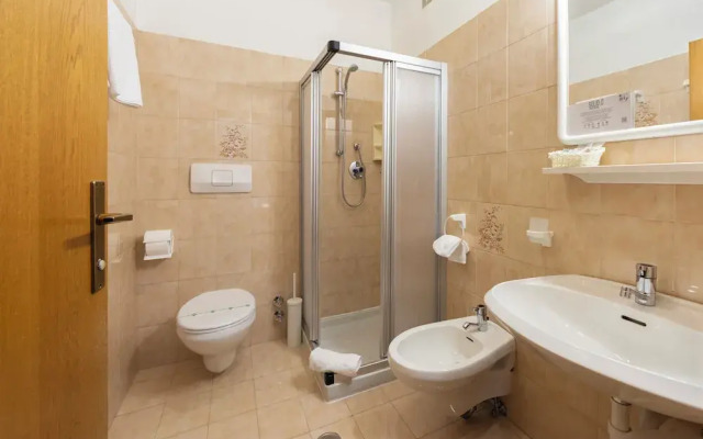 Kyrr Smart Mountain Retreat