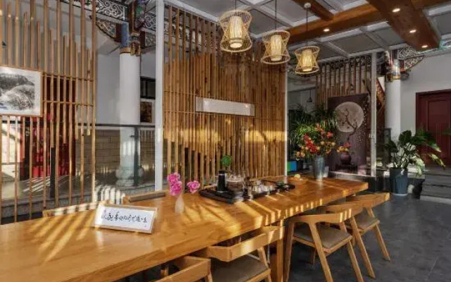 Light and Shadow Movie Hotel