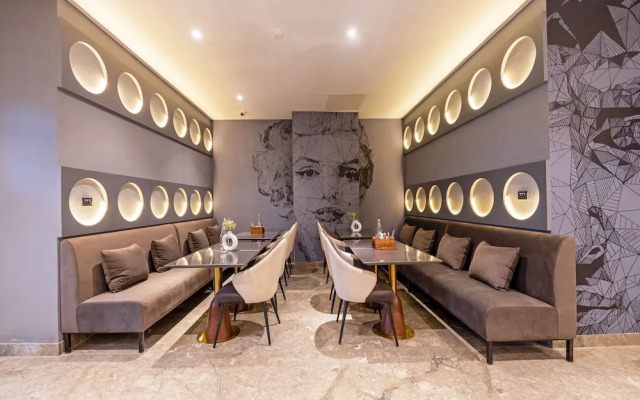 Saltstayz Autograph Advant & Sector 144