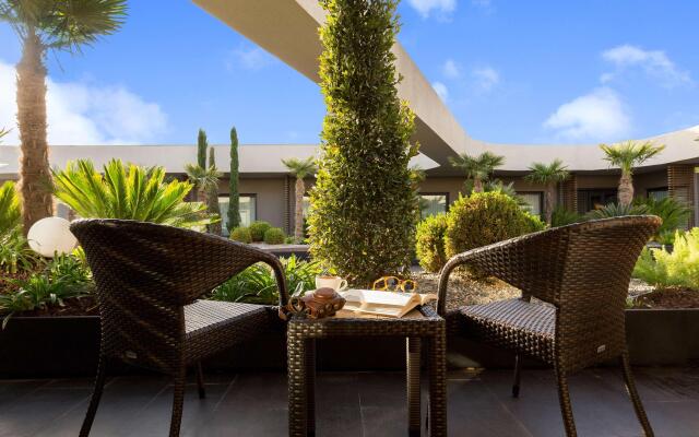Doubletree By Hilton Hotel Izmir Airport