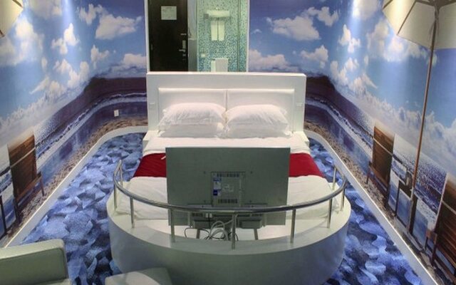 Grand Nest Hotel