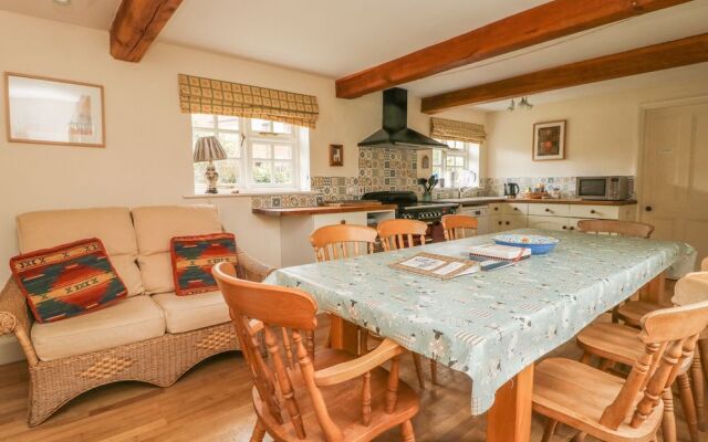 Humpty Dumpty Cottage