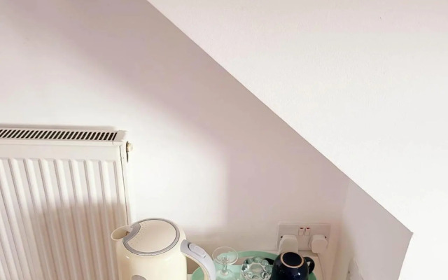 Beautiful Ensuite Beachfront Room Worthing Homestay