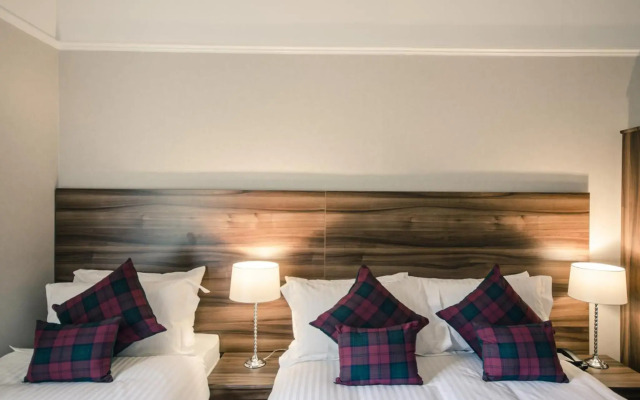 Royal West End Hotel
