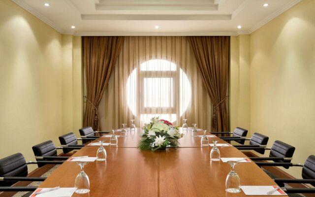 Ramada Al Hada Hotel And Suites