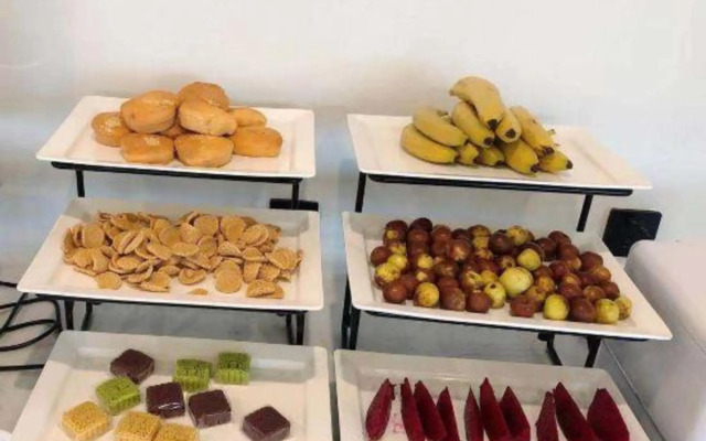 Green Haotai Hotel (Fengqiu Happiness Road Store)