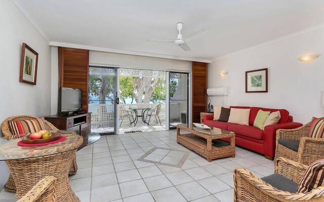 On Palm Cove Beachfront Apartments