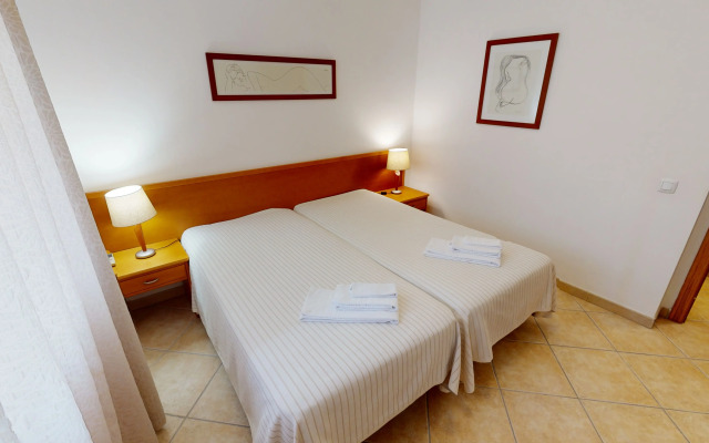 Praia da Lota Resort - Apartments