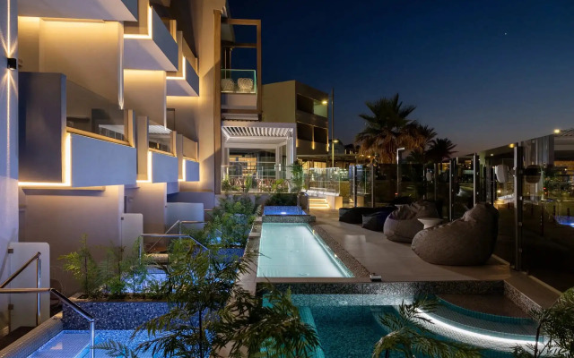 Pearl Seabreeze Suites