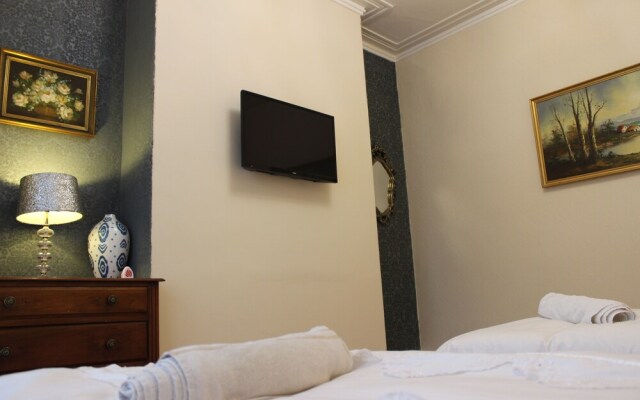 Advo Hostel