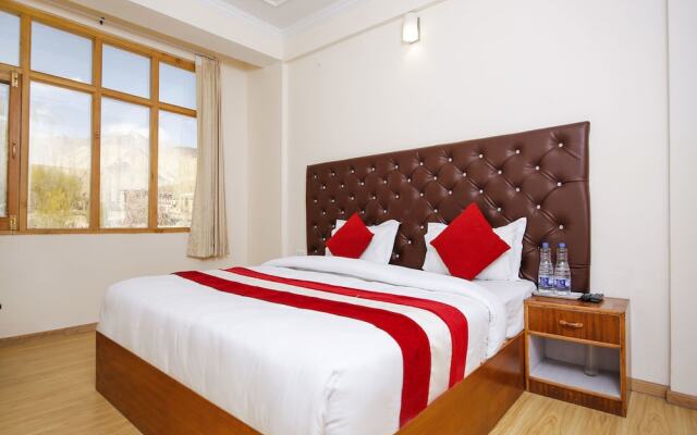 OYO 11388 Hotel Dimbir Regency