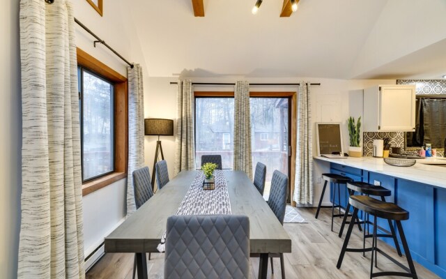 Poconos Chalet With Lake & Pool Access!