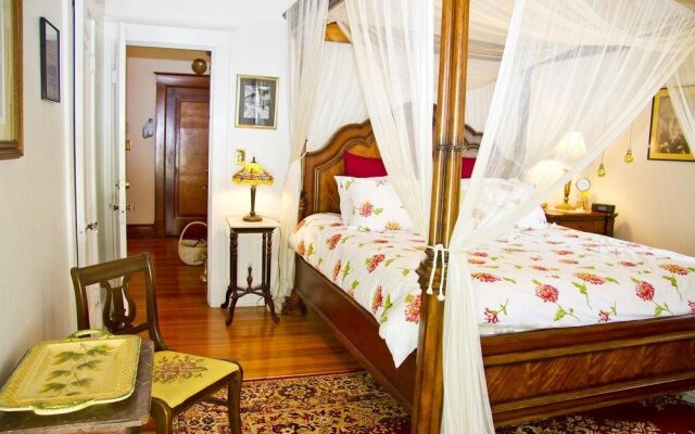Paradise Bed and Breakfast