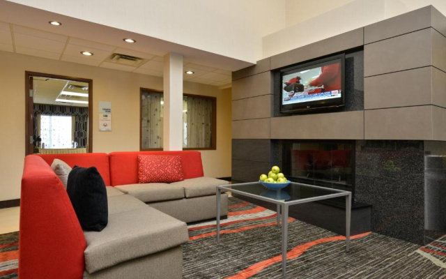 Holiday Inn Express Boston - Milford by IHG