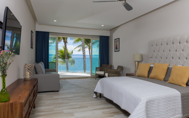 Vista Vallarta All Suites on the Beach