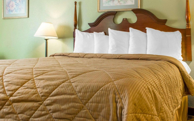 Quality Inn Broken Arrow - Tulsa