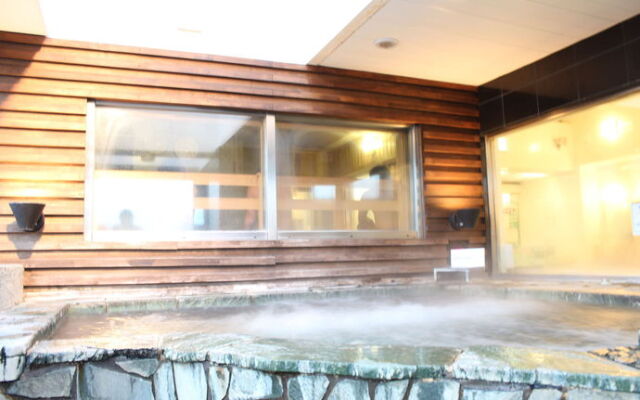 Sauna and Capsule Hotel Dandy (Male Only)