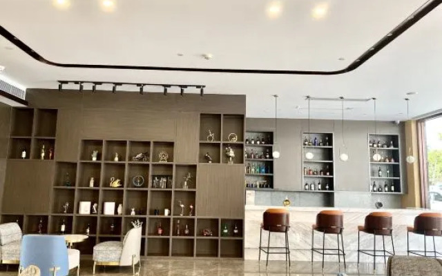 Huachuang Bossron Hotel