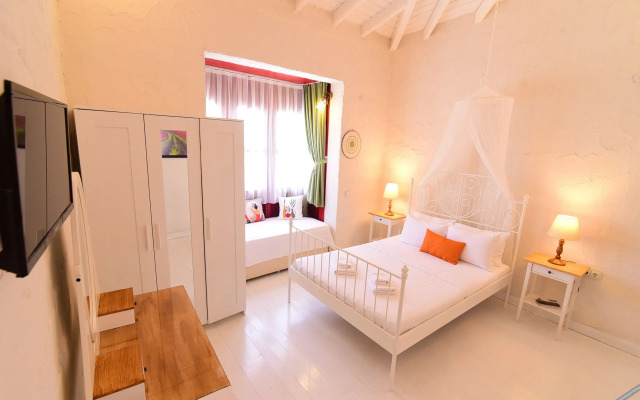 Lunar Butik Hotel Alaçatı