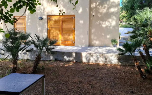 Apartment By The Sea, Max 6 People