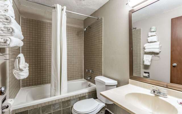 Rodeway Inn Farmington