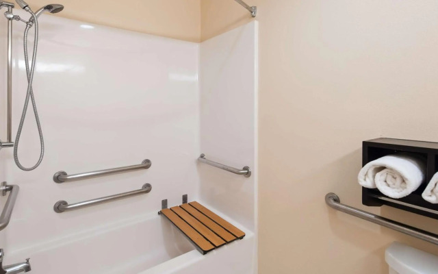 Best Western Leesburg Hotel & Conference Center