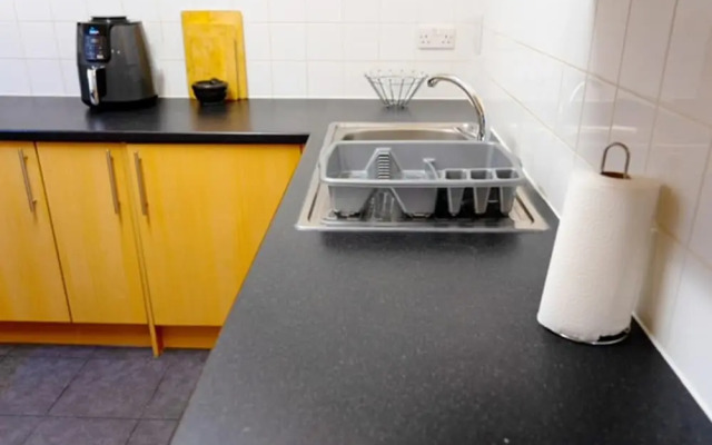 1 Bed - Sleeps 2 - 7 min Walk to Hackney Station