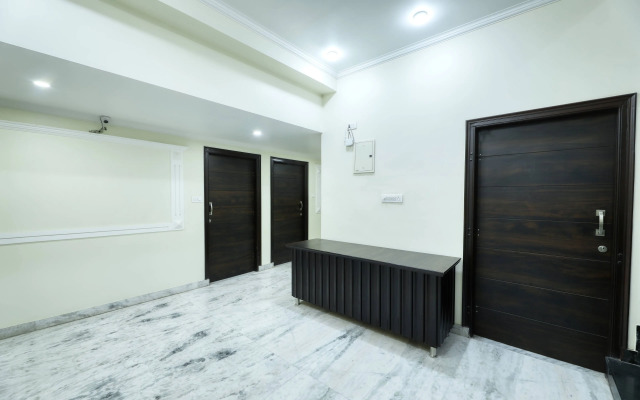 OYO 24106 Shri Raj Laxmi Palace