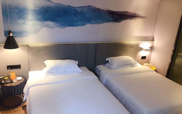 Life Yajo Hotel Xintang Metro Station