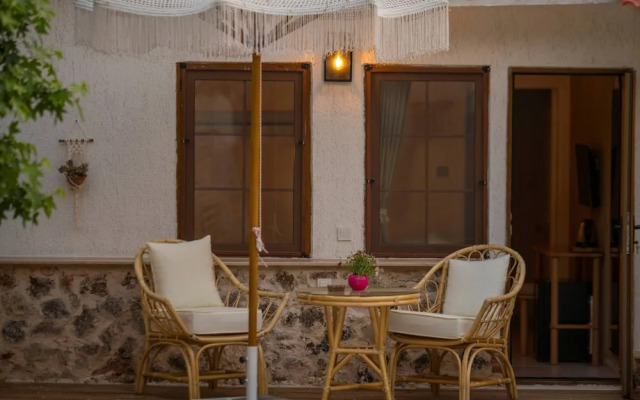 Vodina Lounge Suites