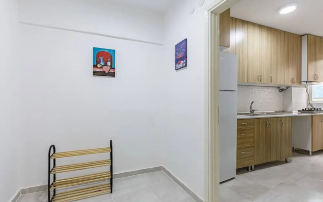 Charming Kadıköy Apartment With City Views