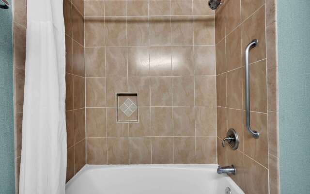 Ramada by Wyndham Jacksonville I-95 by Butler Blvd