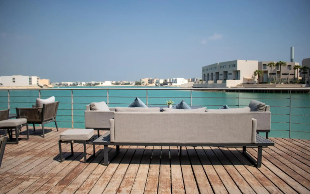 The Dragon Hotel & Resort & Sea Loft Chalets
