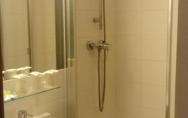 Hotel Kyriad Orly Aéroport Athis Mons