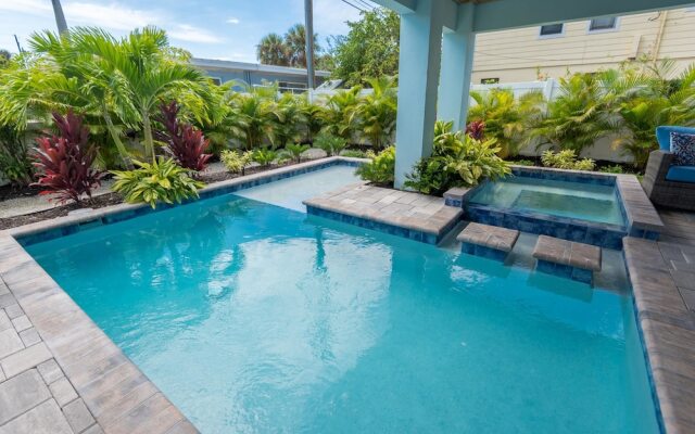 Tiki Beach Apartment 6