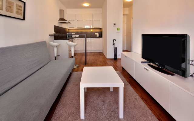 Contactless Key-Box Check-in Apartments by Ambiente