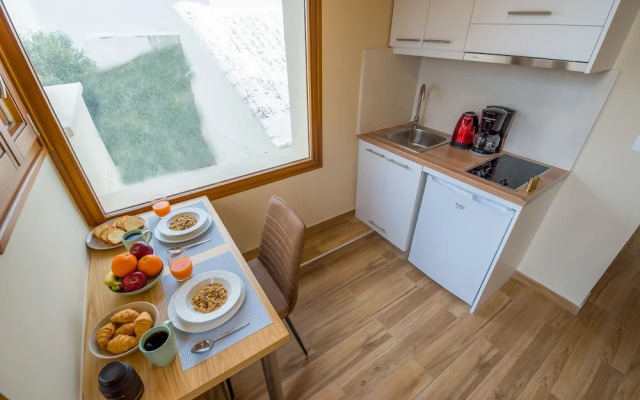Elma Suites